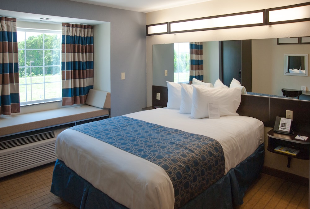 Microtel Inn Suites By Wyndham Belle Chasse New Orleans 6/11