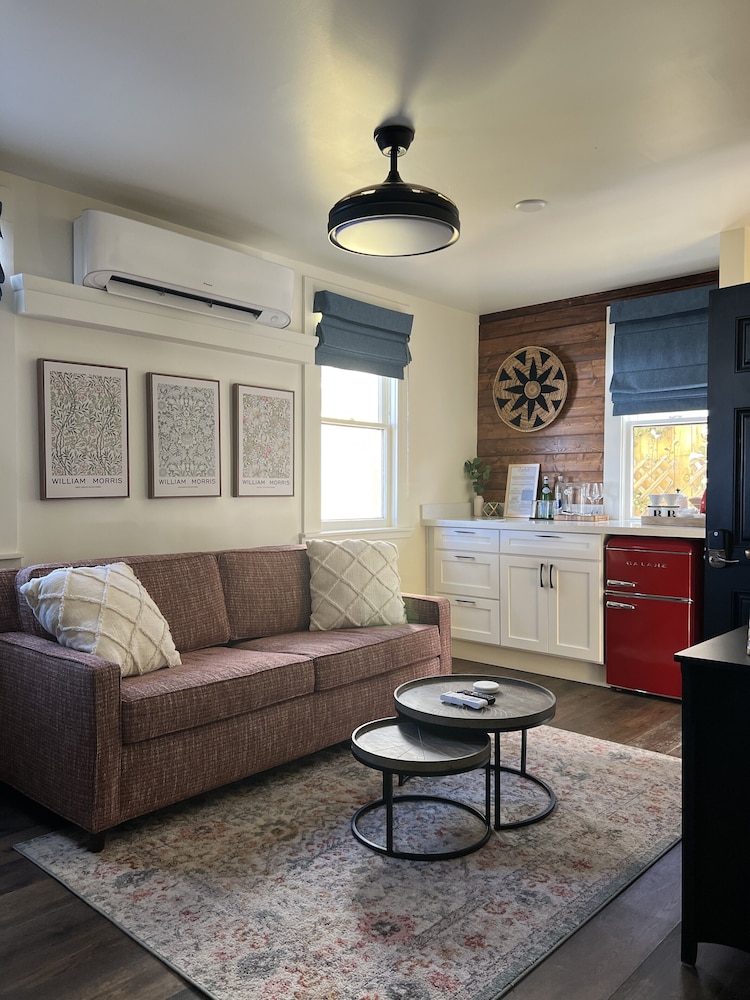 Bespoke Inn Flagstaff 31/50