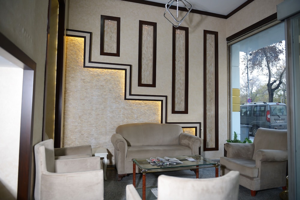 Kucuk Velic Hotel 15/71