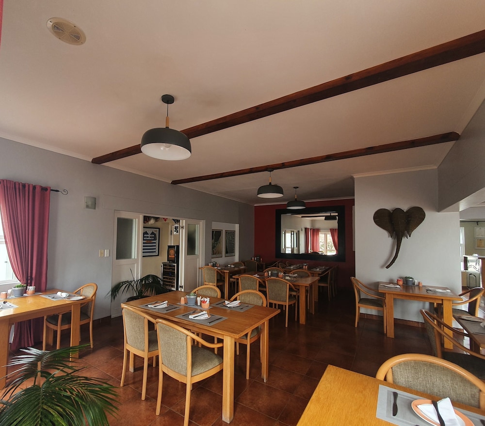 The Langholm Hotel 22/44