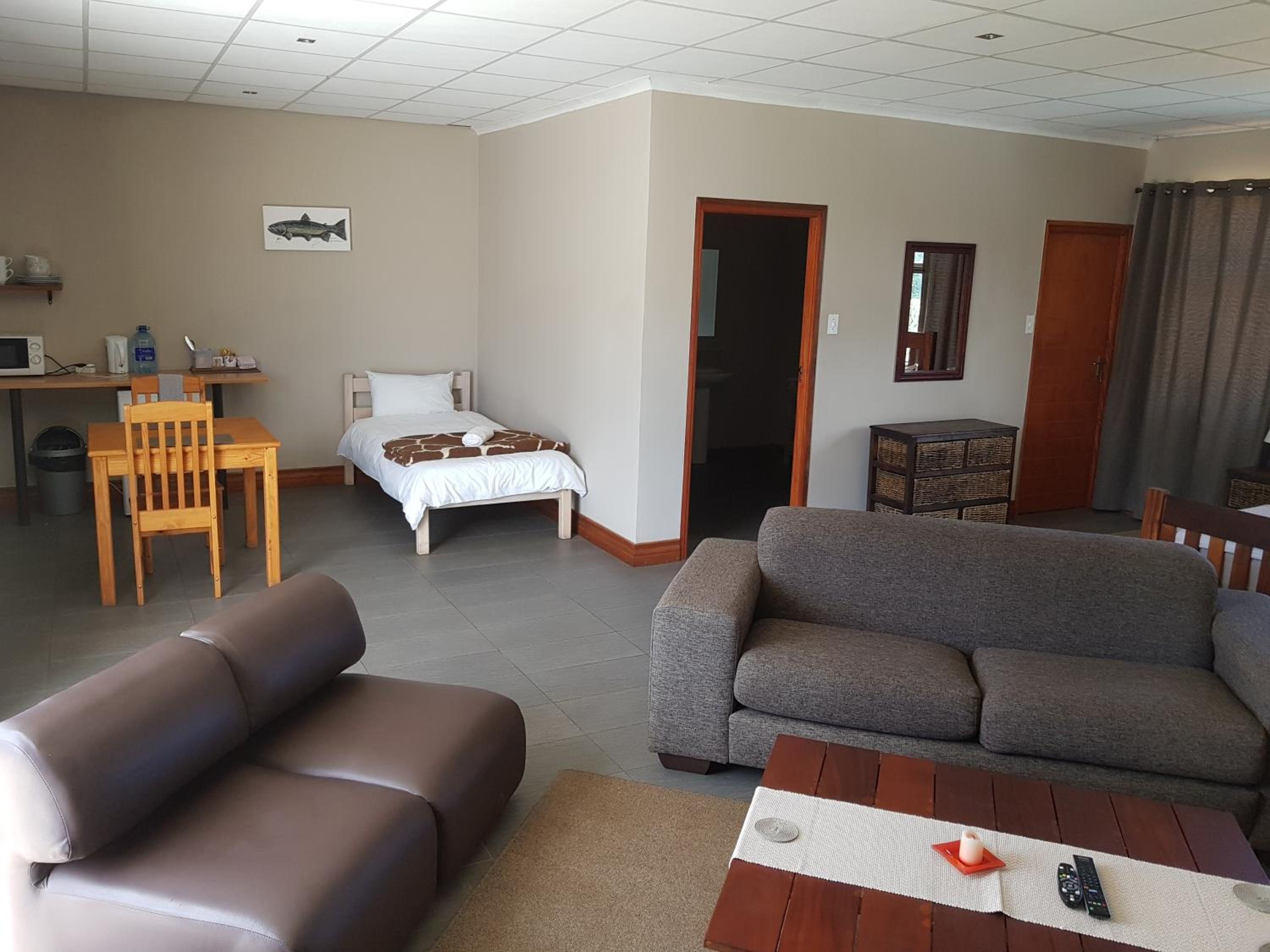 Stay@67 Apartments, Dullstroom 12/25