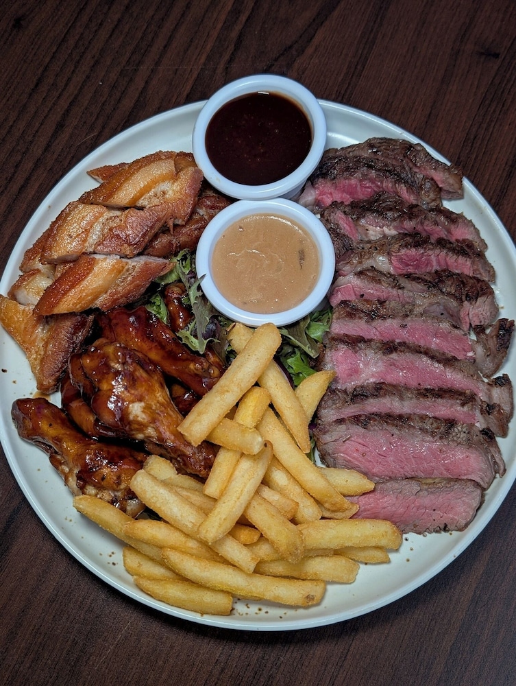 Glasgow Arms Hotel 38/55