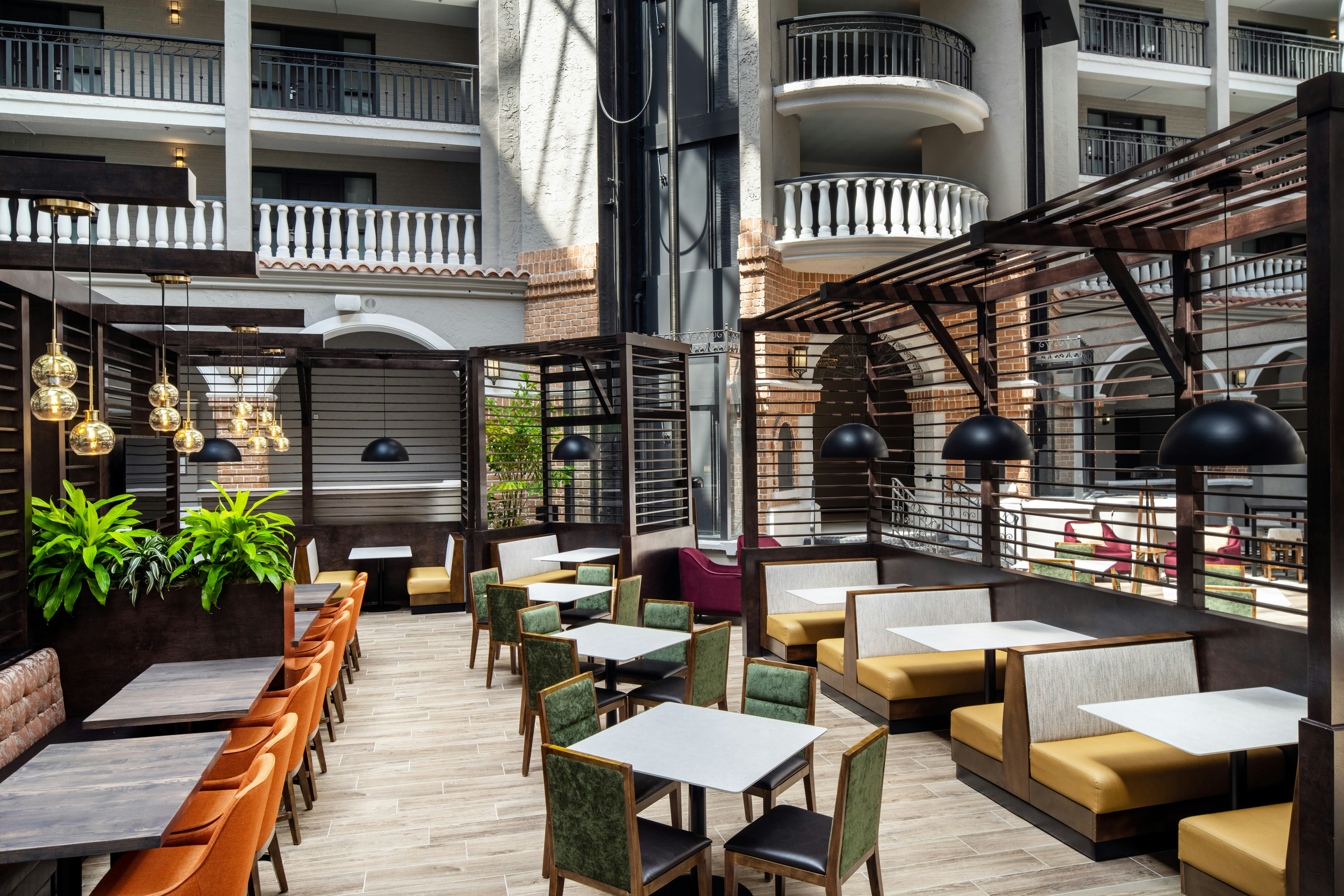 Embassy Suites by Hilton Orlando North 24/54