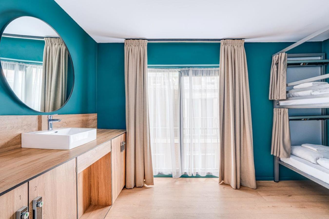 Private, 4 Beds, Shared Bathroom