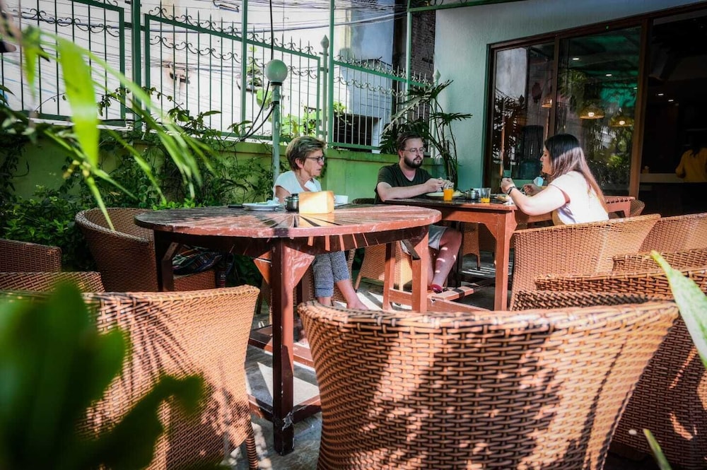 Kathmandu Prince Hotel 25/32