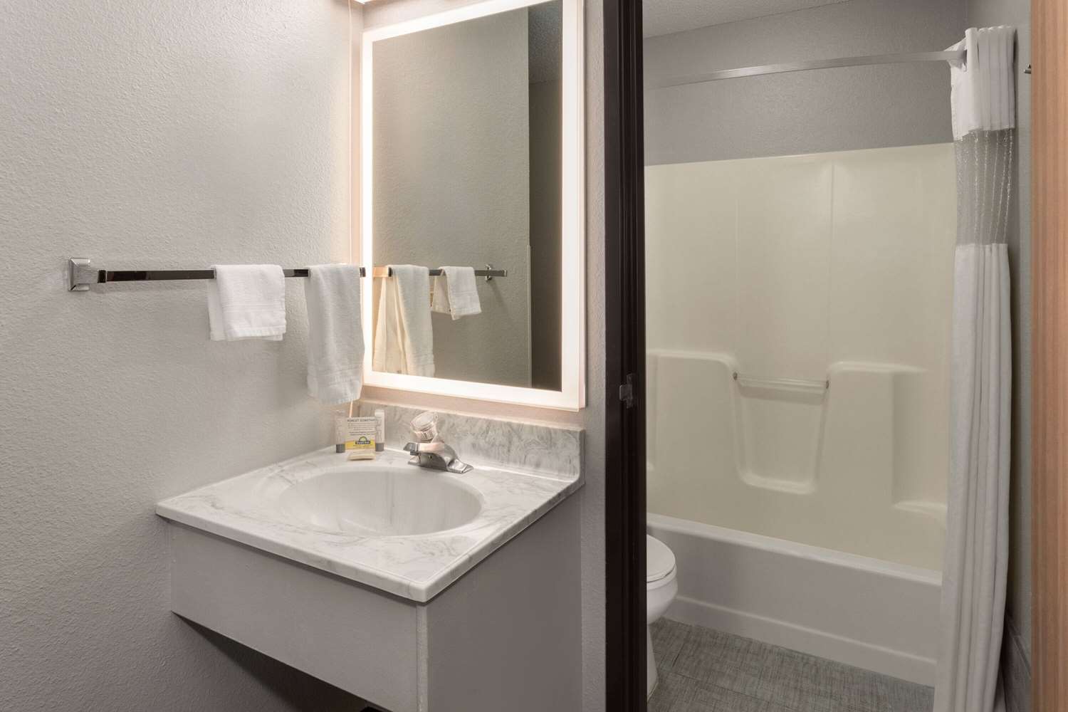 Days Inn by Wyndham Ogallala 28/31