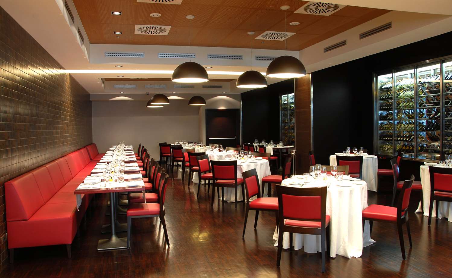 restaurant cafeteria