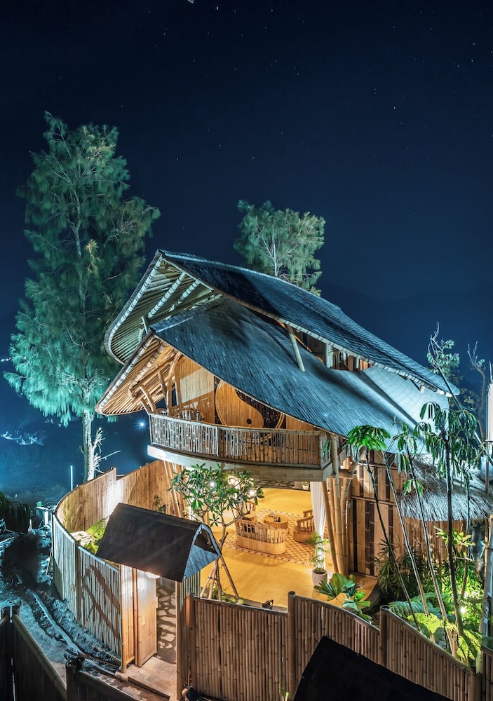 The Dewi Eco Bamboo Villa 8/58
