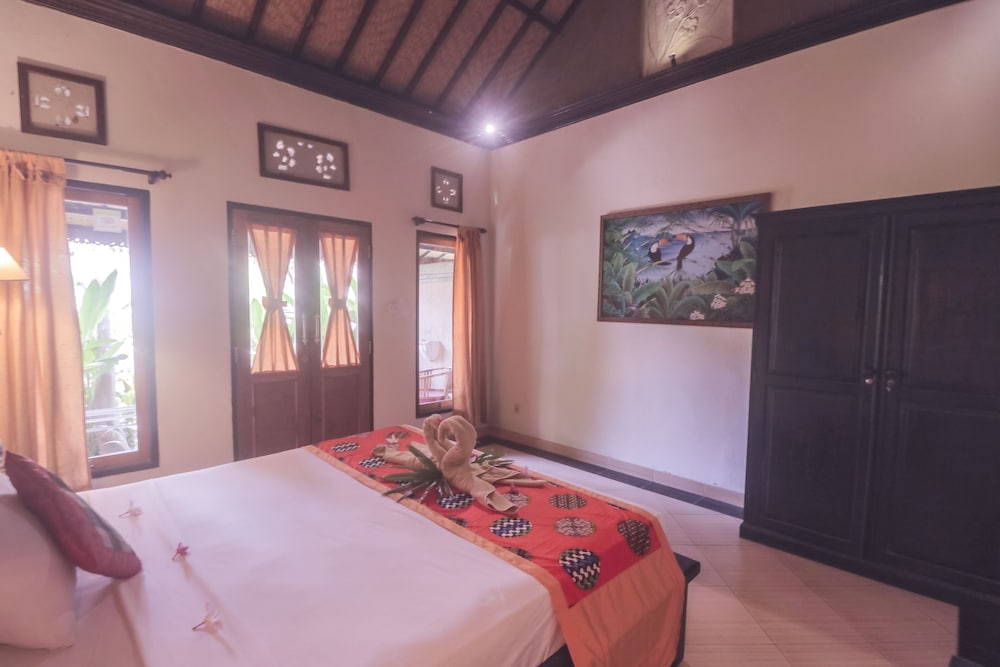 Trijaya Guest House 33/72