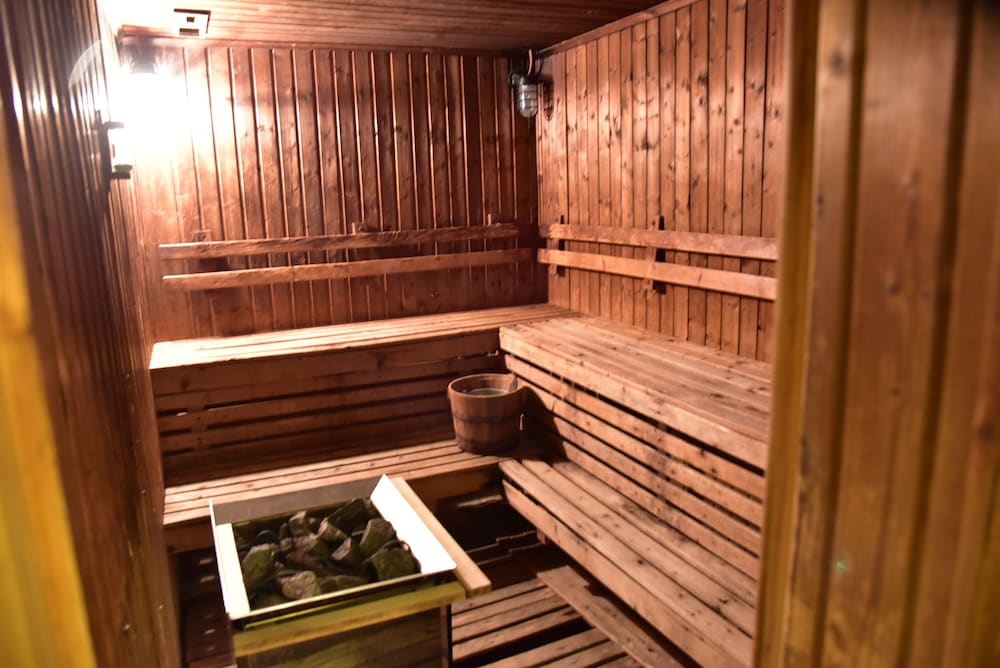 swimming pool spa
