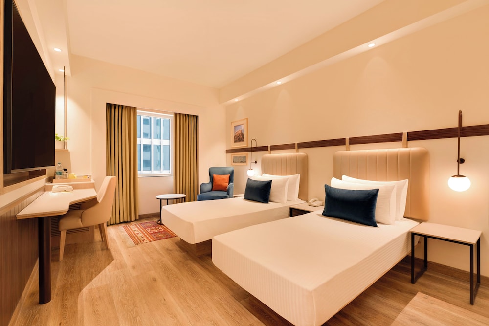 DELUXE, TWIN BEDS