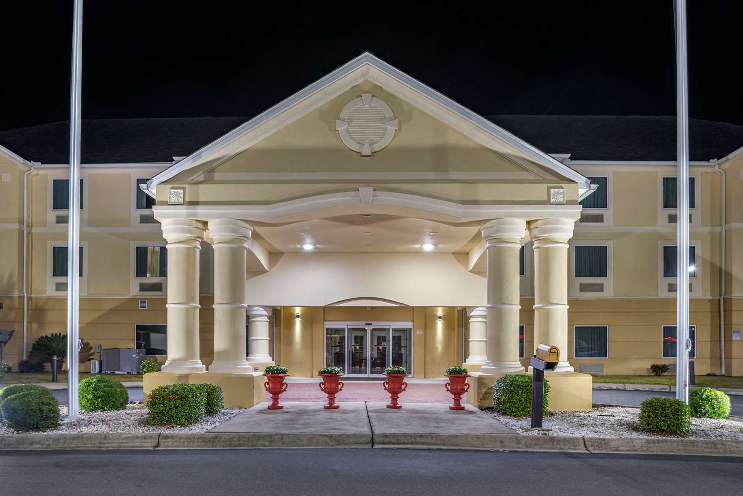 Comfort Inn & Suites Marianna I-10 2/38