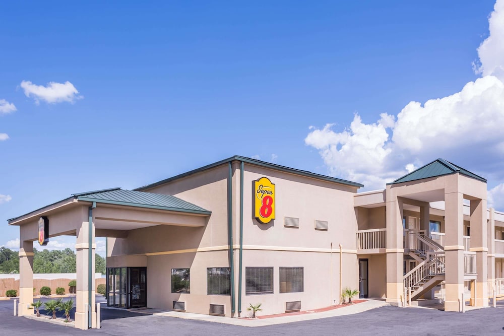 Super 8 By Wyndham Macon West 1/26