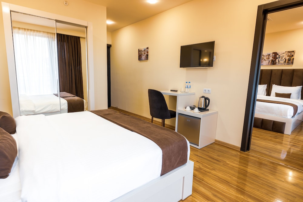Family Suite, Multiple Bedrooms