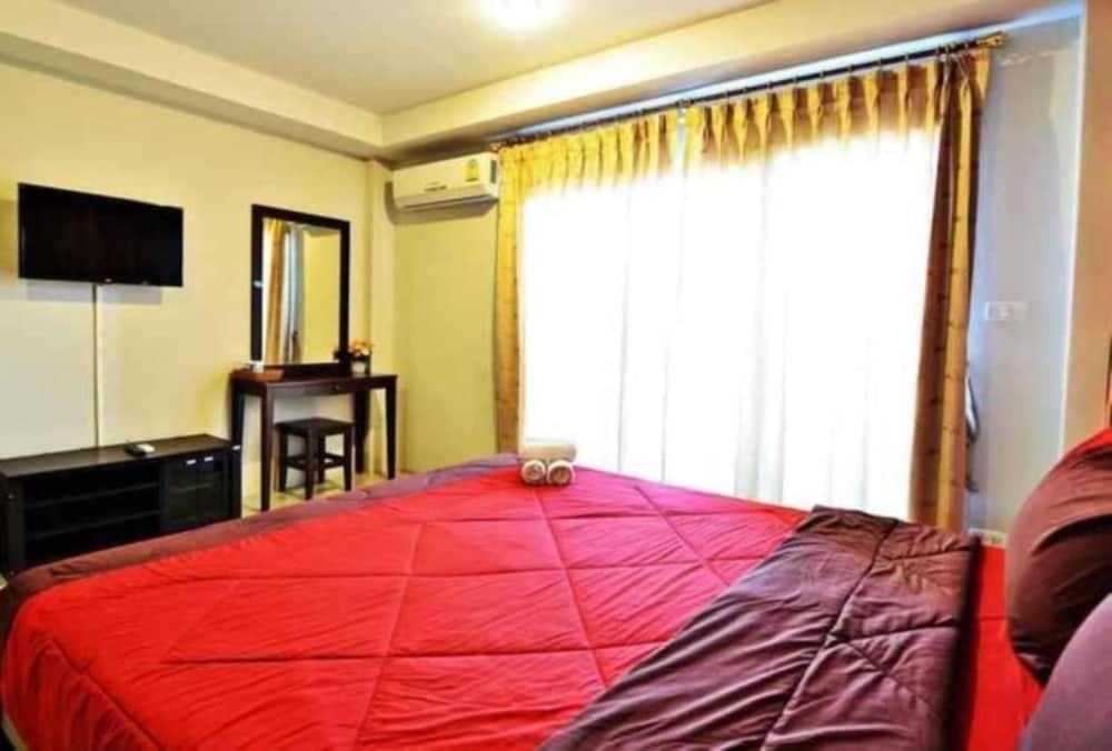 Be Rich Hotel 11/36