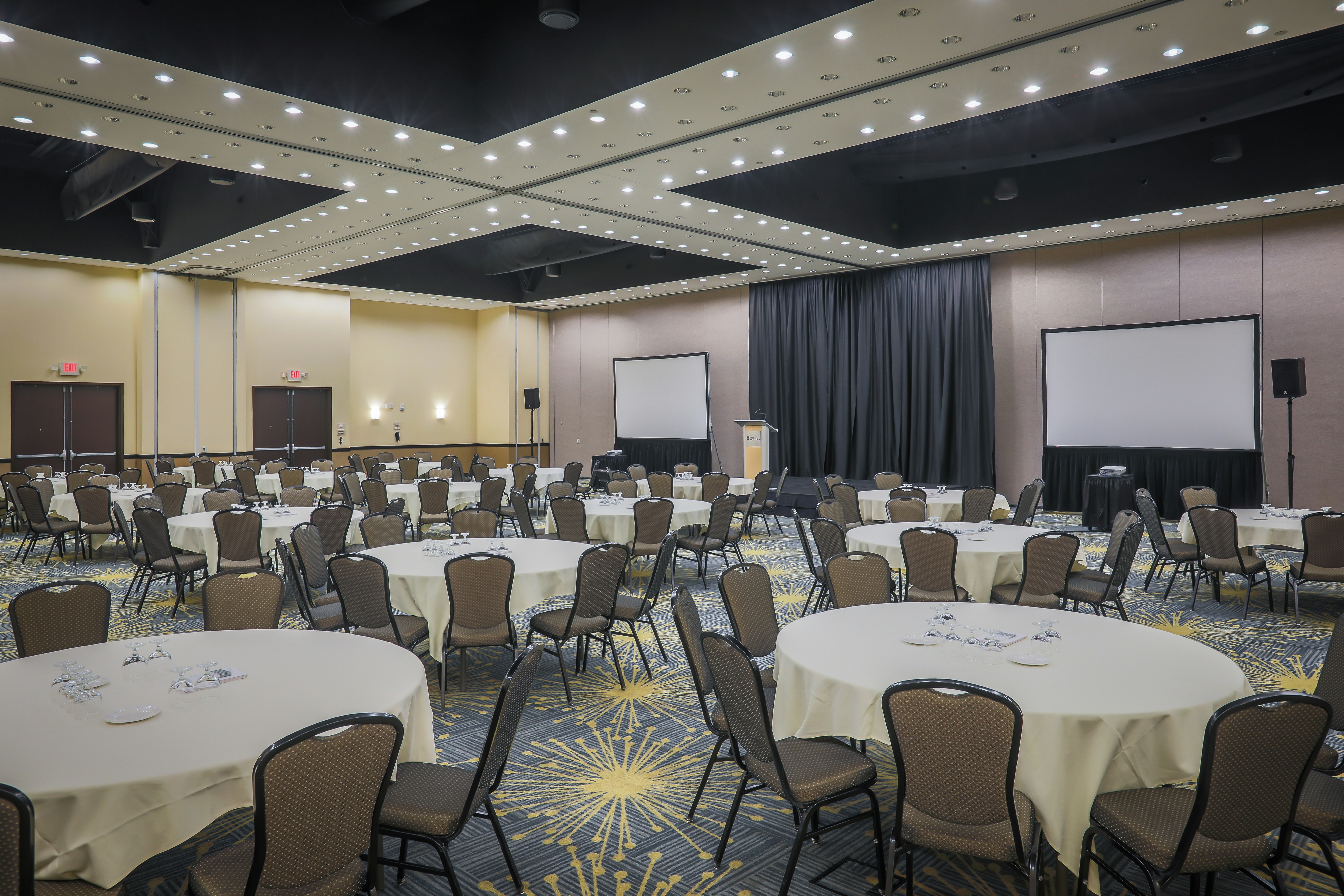 Hilton Garden Inn Fargo 50/61