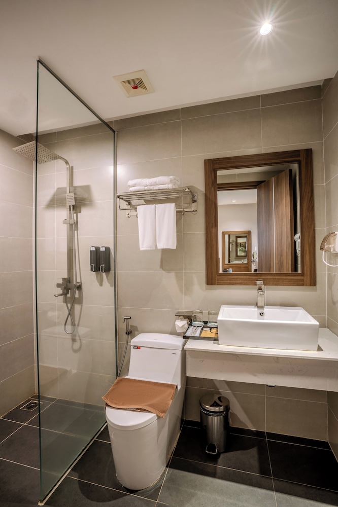 Astica Hotel Nha Trang 48/50