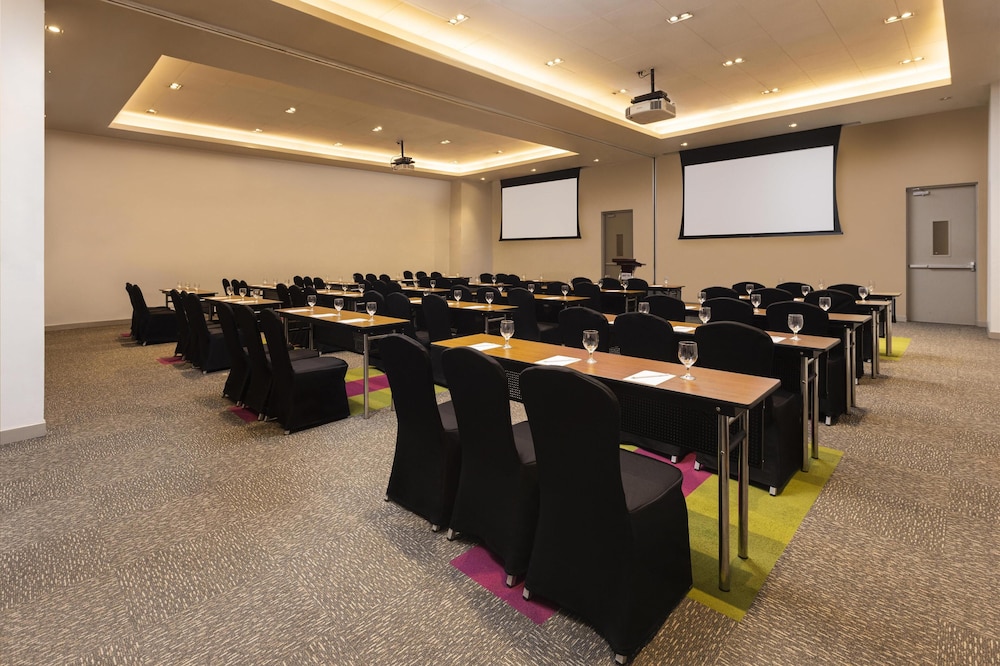 Park Inn By Radisson North Edsa 61/71