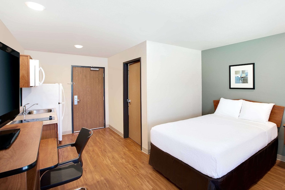 WoodSpring Suites Lafayette 12/26