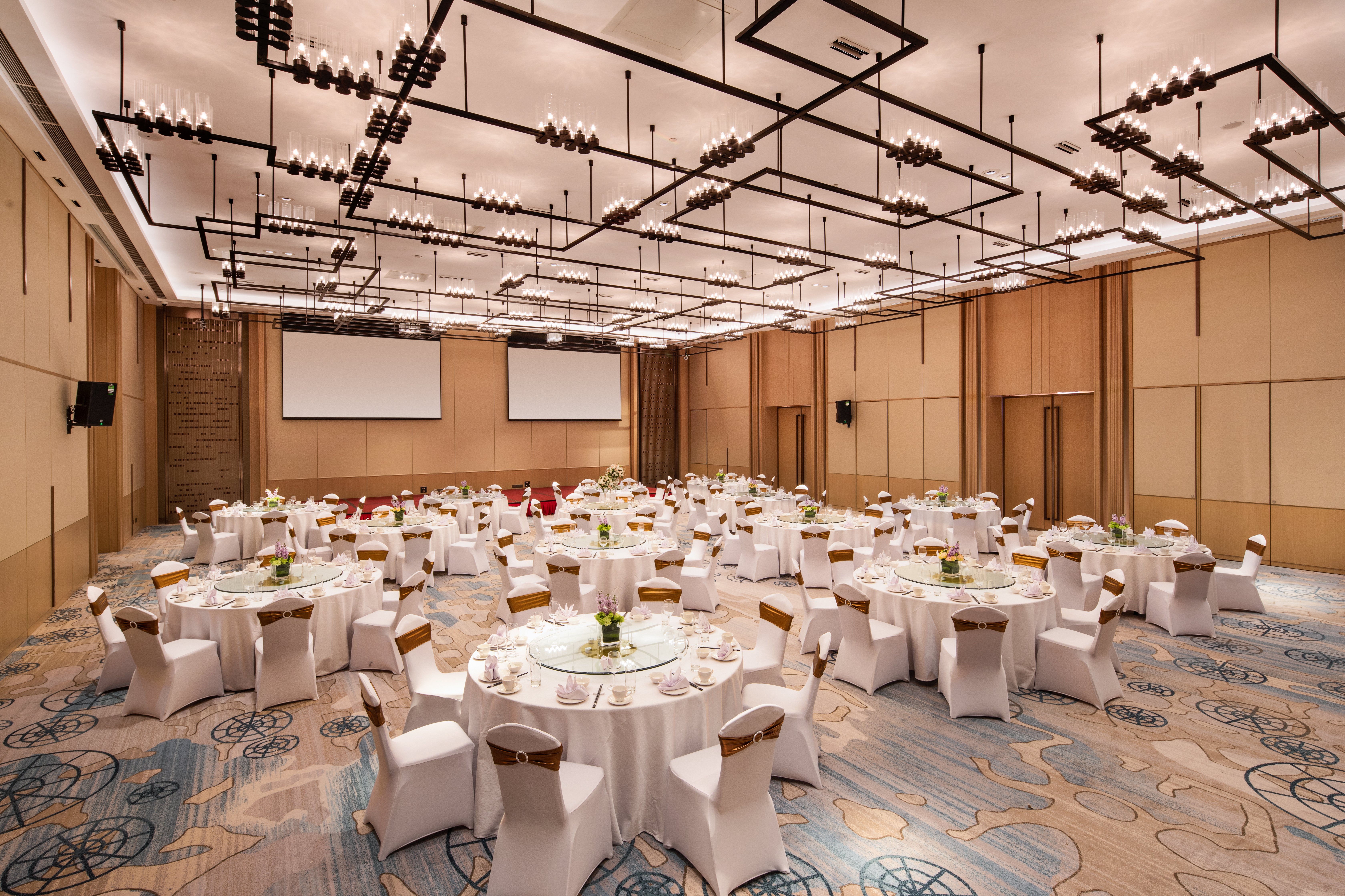 Holiday Inn Tianjin Xiqing 28/33