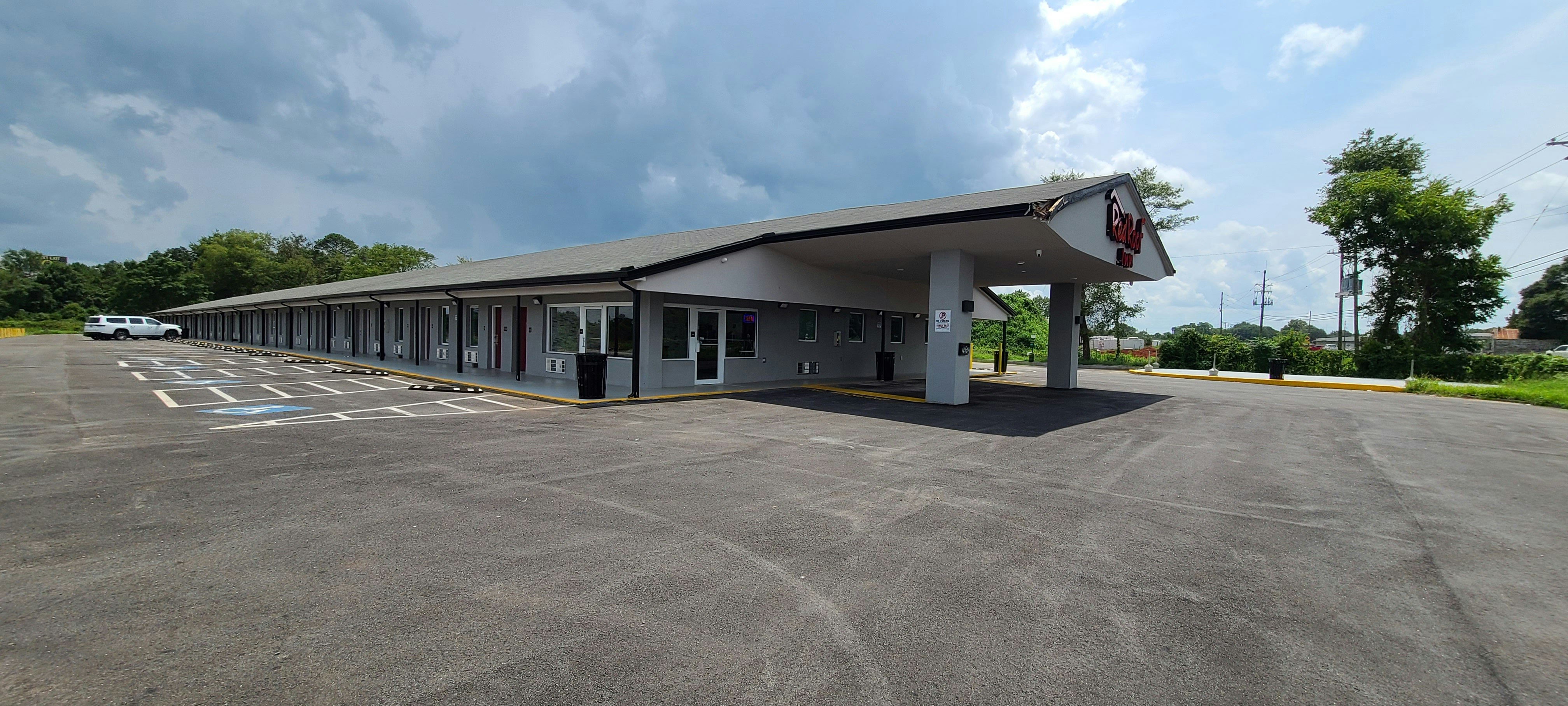 Red Roof Inn Byron 12/14