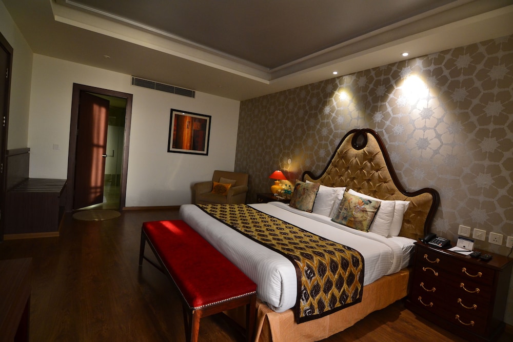 PRESIDENTIAL, SUITE, BALCONY