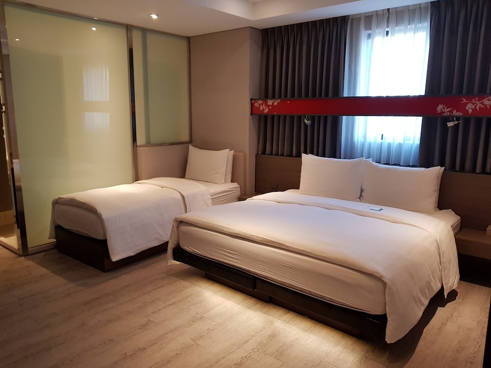 City Place Hotel 11/55