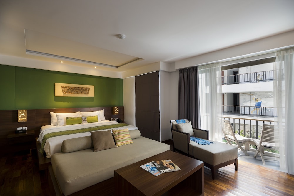 EXECUTIVE, SUITE, POOL VIEW