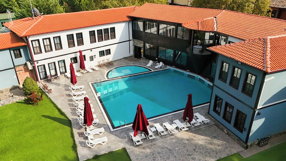 OTANTIK CLUB HOTEL 41/49