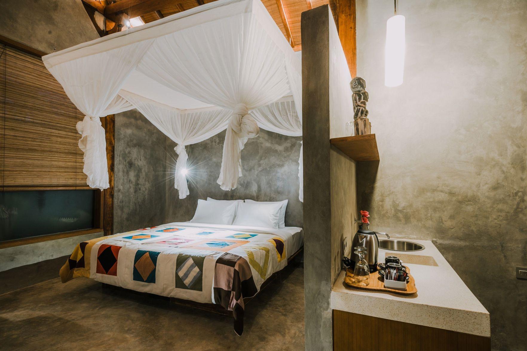 Teak, Deluxe, Single Bed, Pool Access
