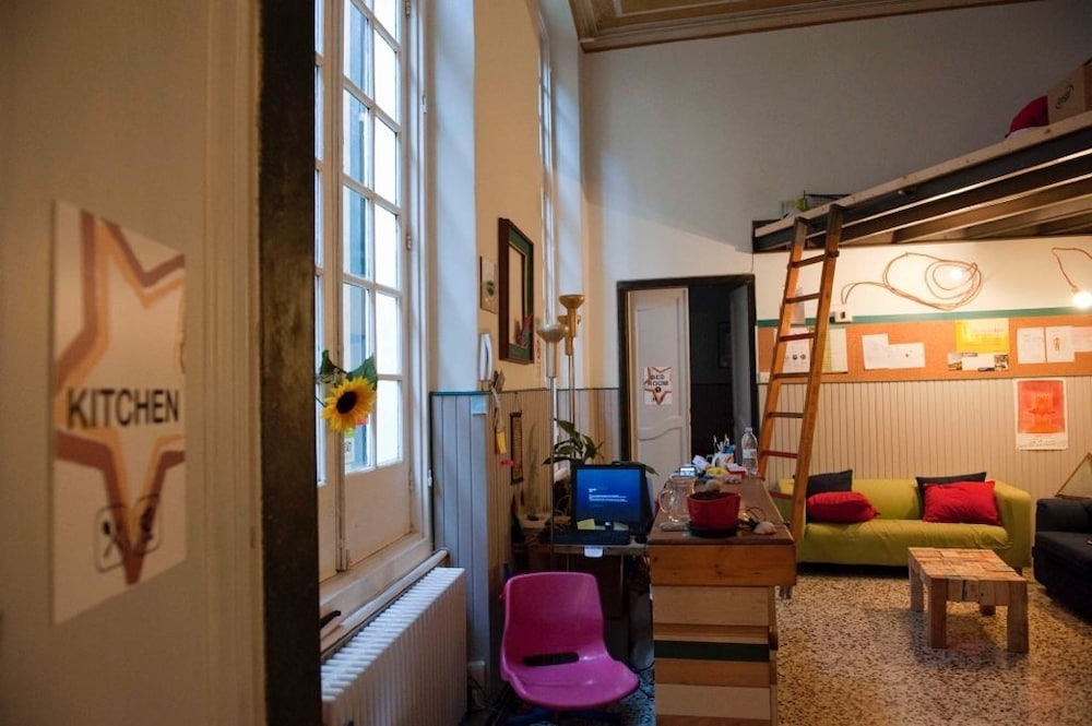 Ostellin Genova Hostel 15/28