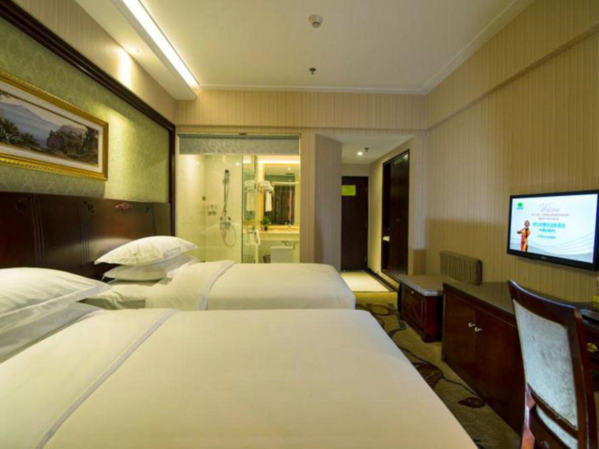 Standard, Twin Beds