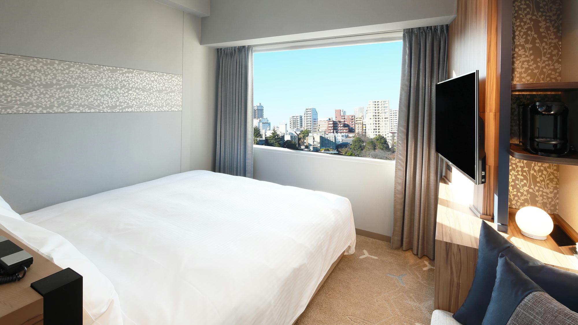 Comfort, King Bed, Grand Floor