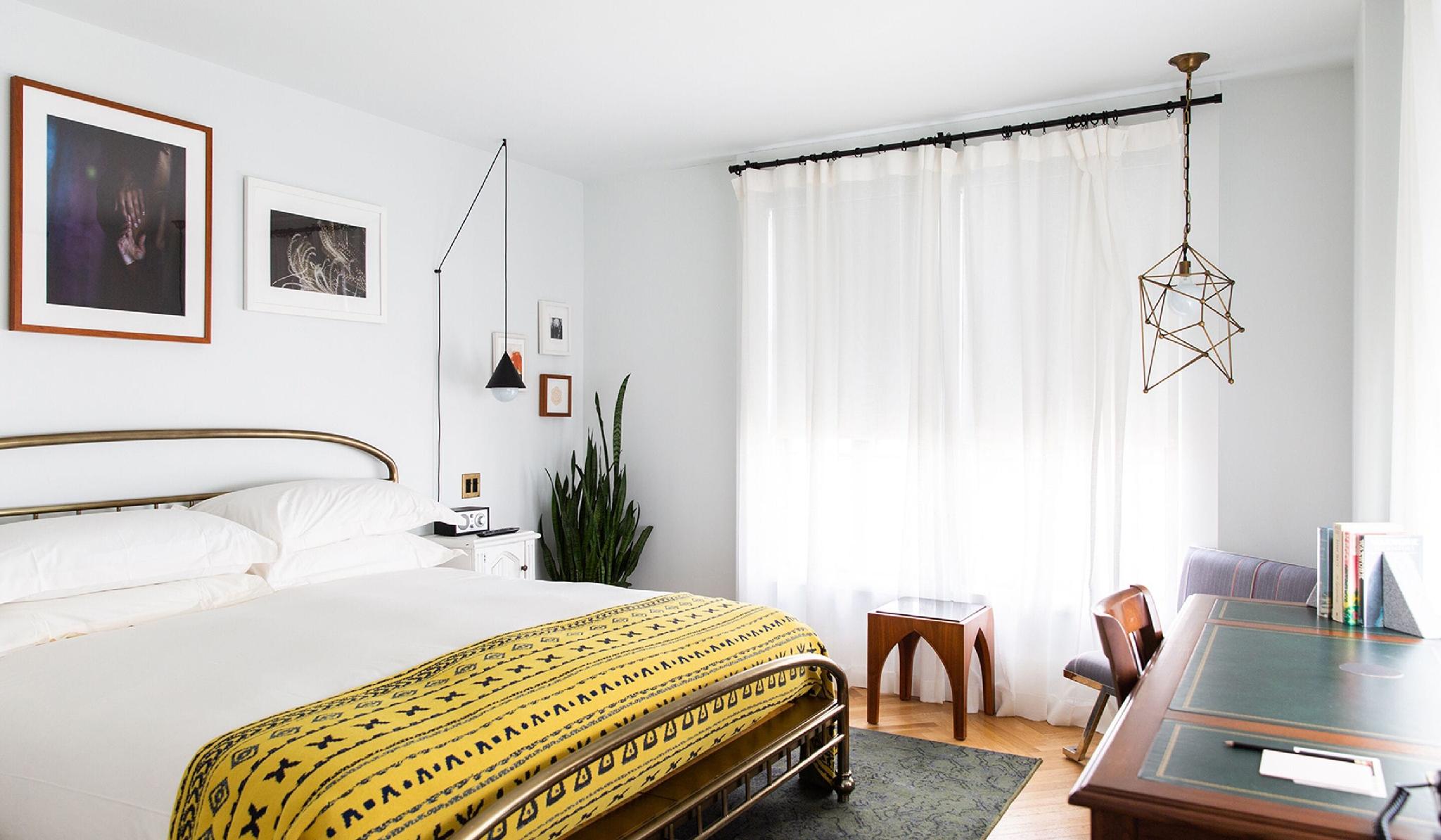 Room, Accessible