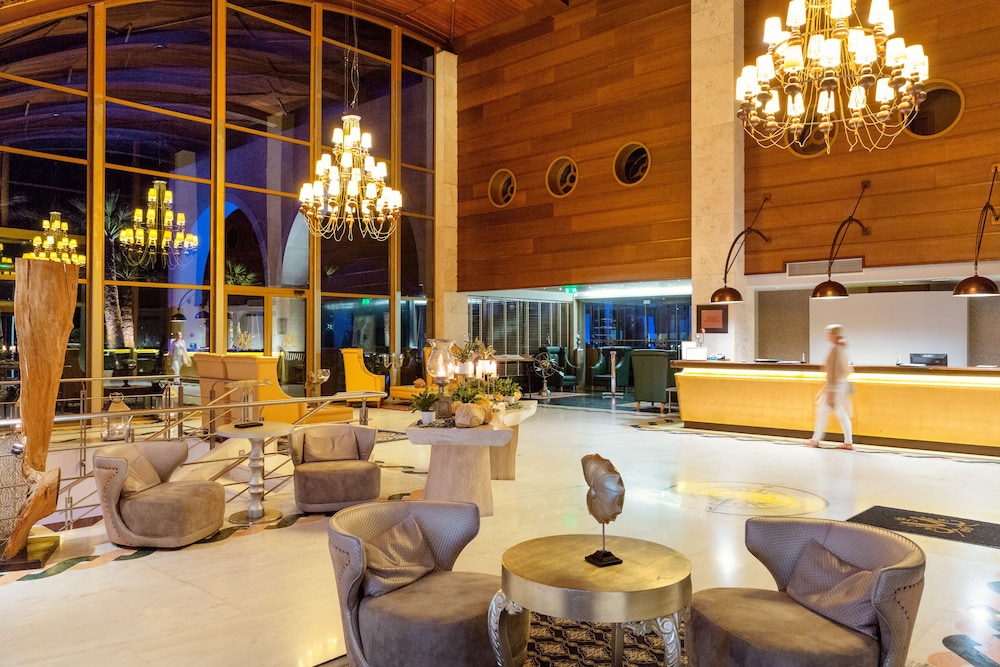 Mediterranean Village Hotel & Spa 66/88