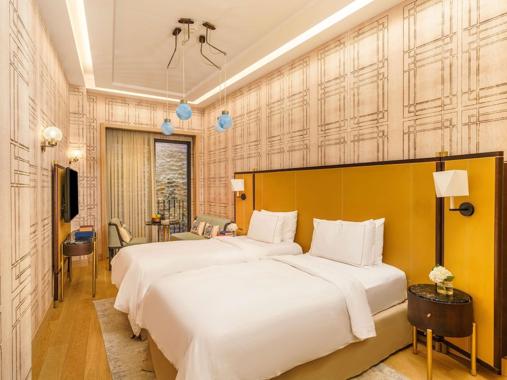 غرفة سوبيريور بسريرين منفصلين، The Galata Hotel Istanbul - MGallery Collection 4/10