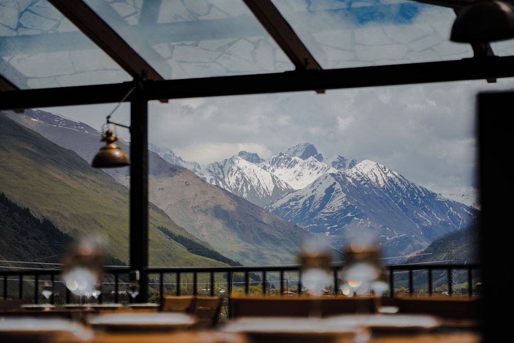 Suatis Resort Kazbegi 61/65
