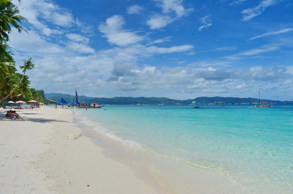 Red Coconut Beach Hotel 44/49