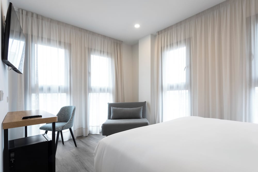 SUPERIOR, DOUBLE BED