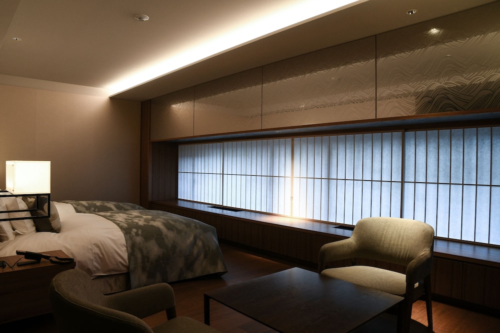 The Hiramatsu Kyoto 32/48