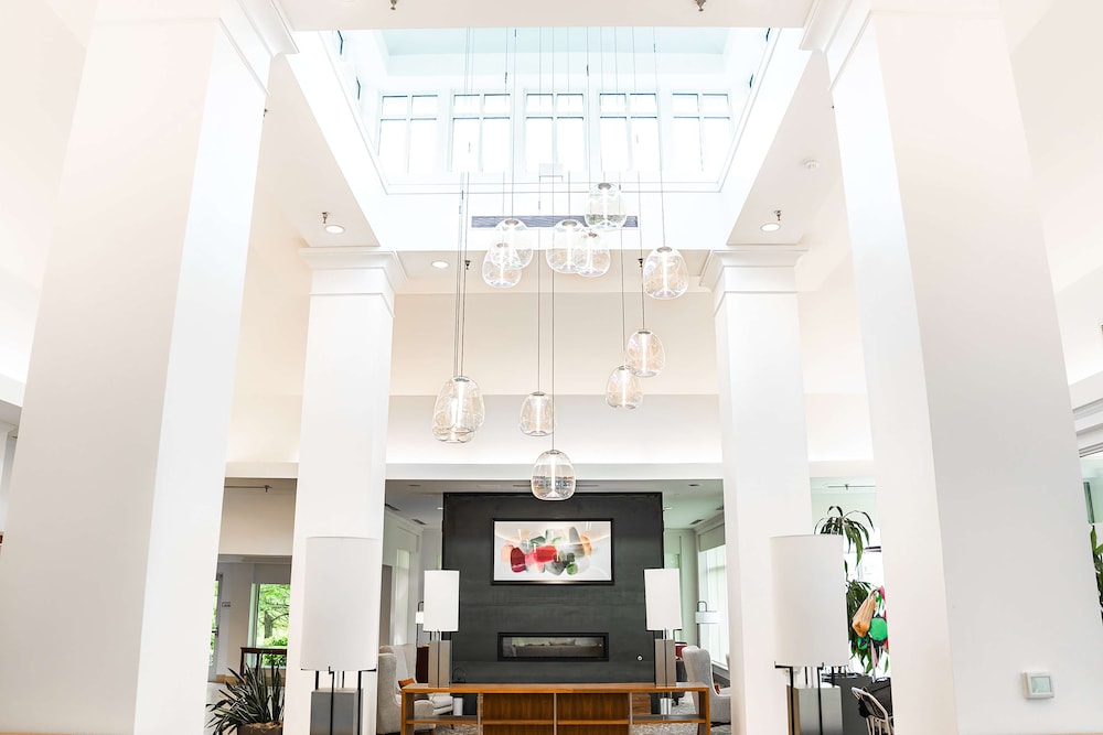 HILTON GARDEN INN FAIRFAX 38/61