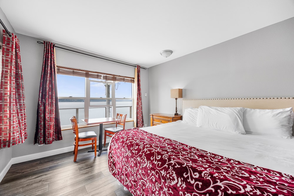 Camano Island Inn 9/67