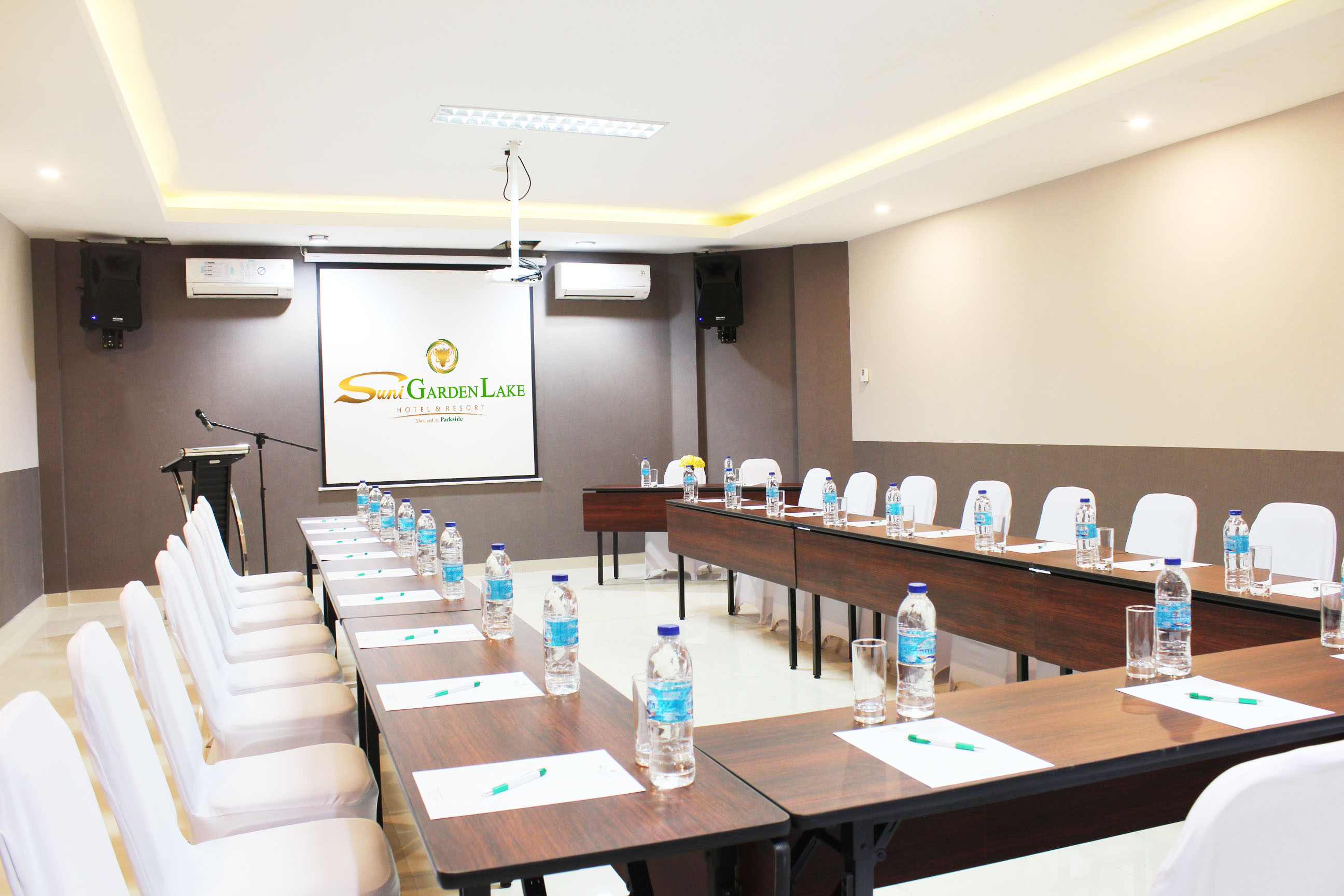 Hotel Suni Sentani Managed by East Season 29/48