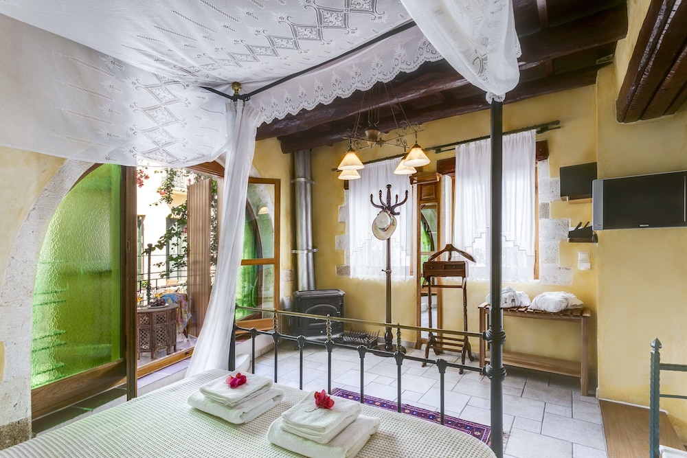 Ifigenia Luxury Suites 33/50
