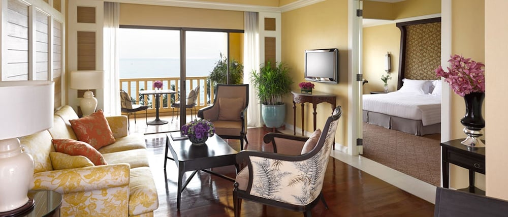 Dusit Thani Hua Hin 80/94