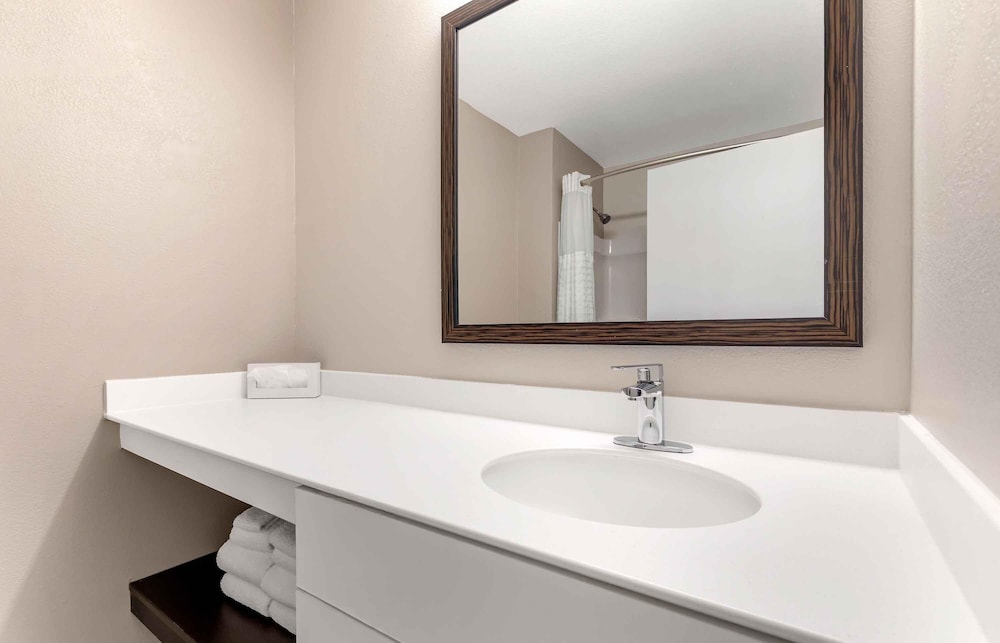 Extended Stay America Washington D.C. - Tysons Corner 52/54