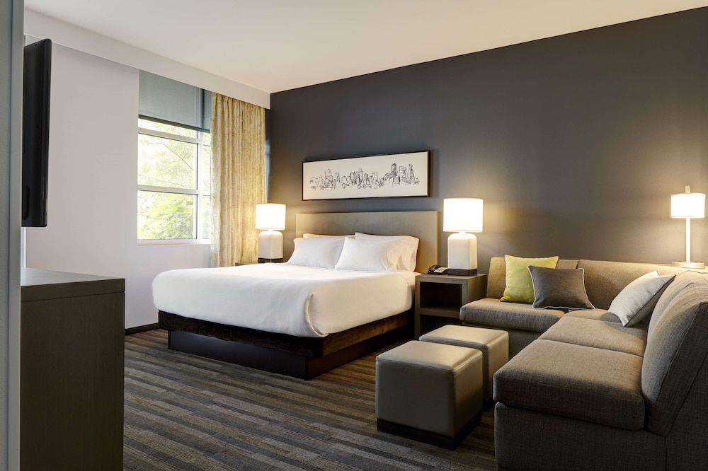 Hyatt House Seattle/Redmond 20/70