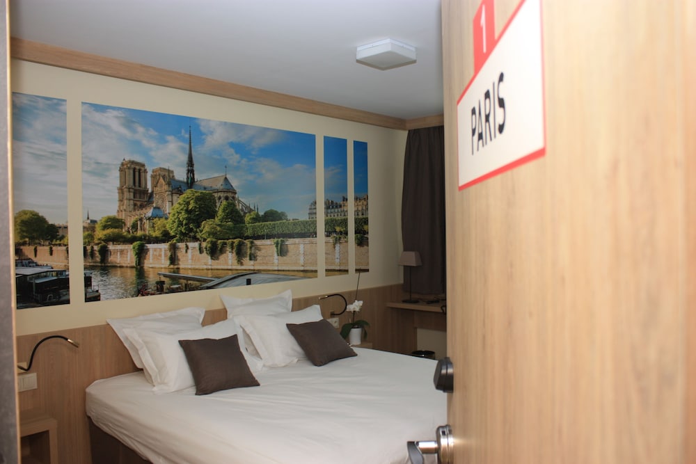 BRIT HOTEL MONTARGIS - LE RELAIS DU MIEL 1/39