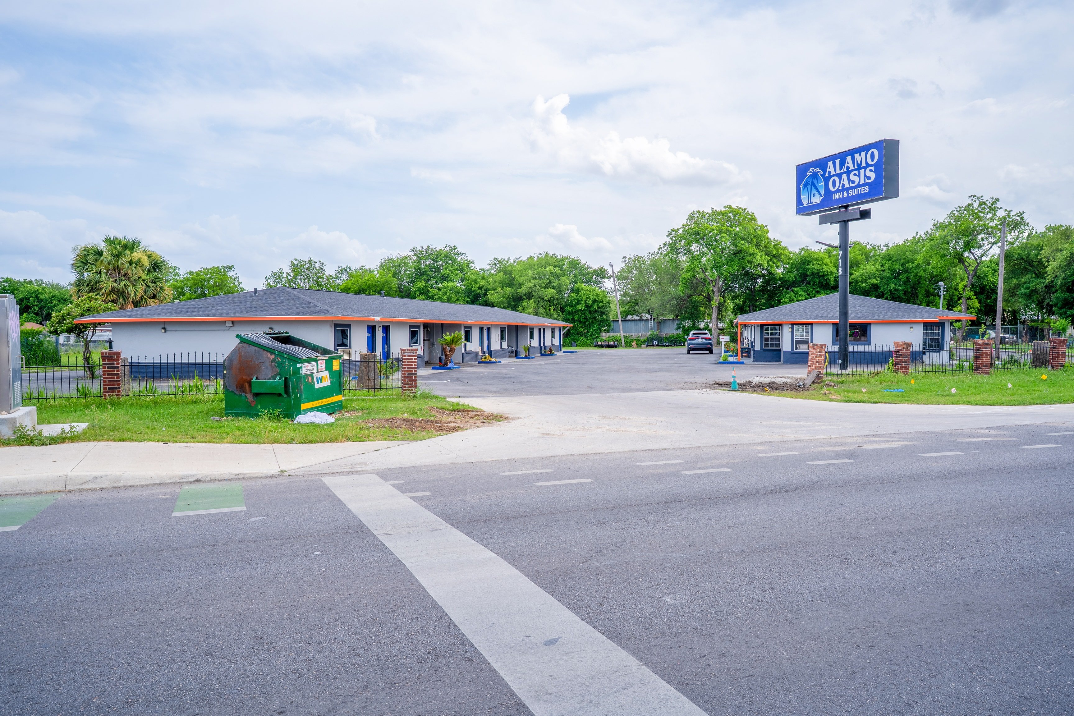 Alamo Oasis Inn and Suites By OYO San Antonio 33/53