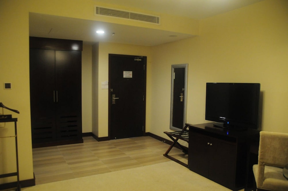 GAYA CENTRE HOTEL 24/42